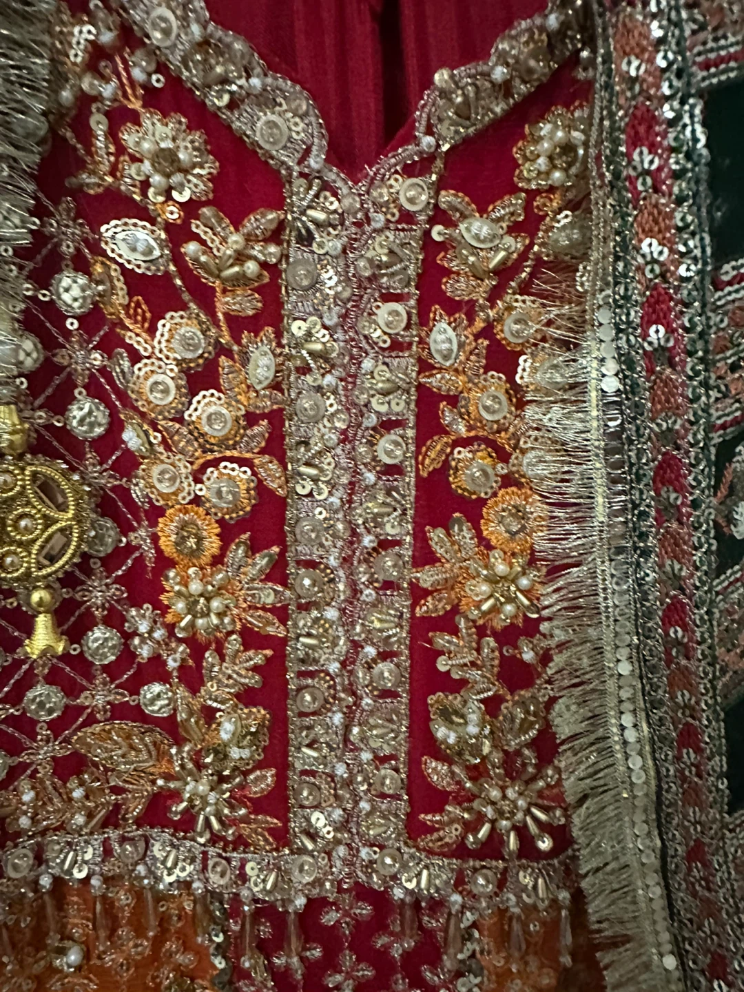 Embellished long dress for Mehndi - photo 2