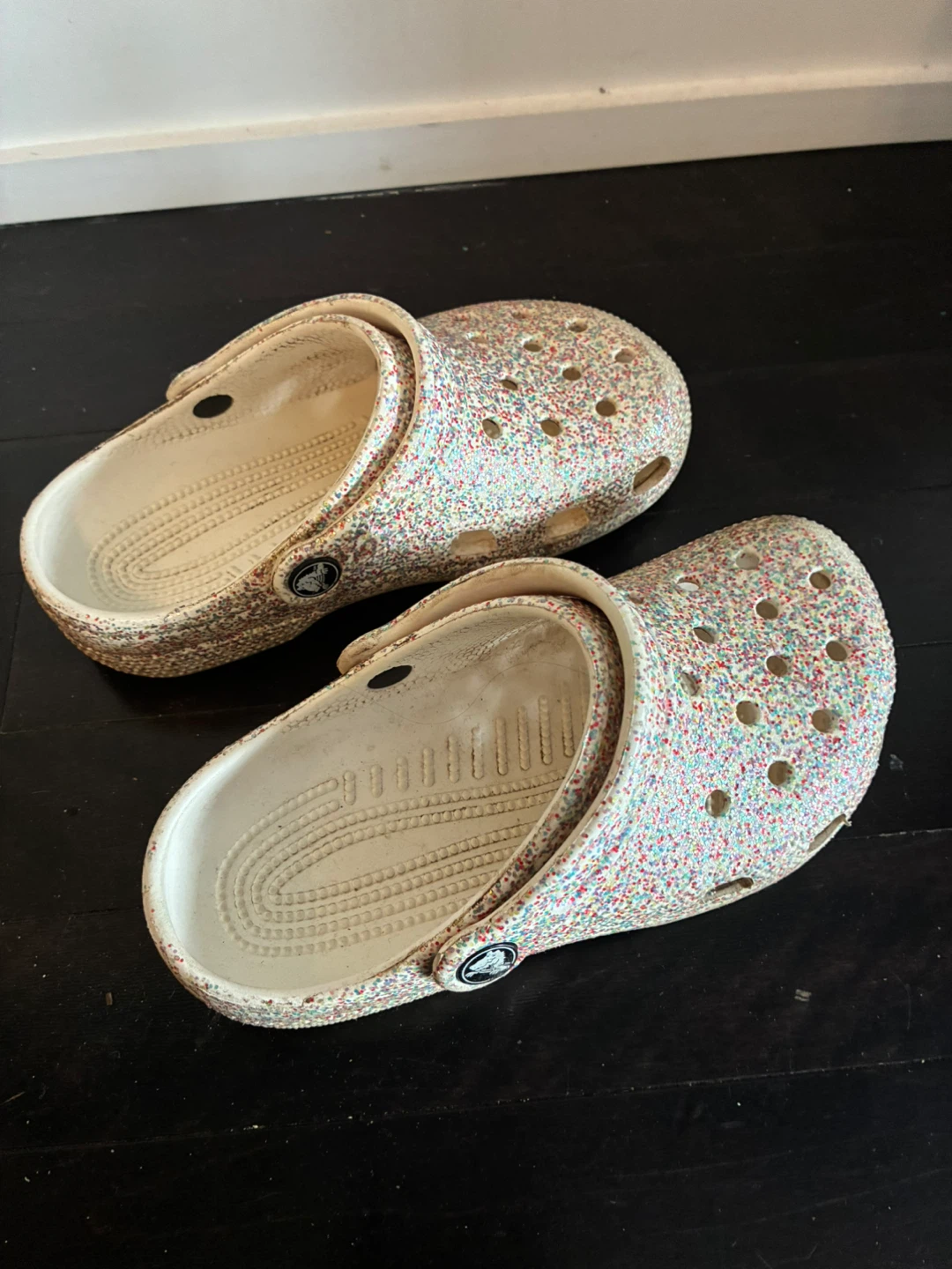 Crocs Glitter Sprinkles Clogs Size J1 - photo 2