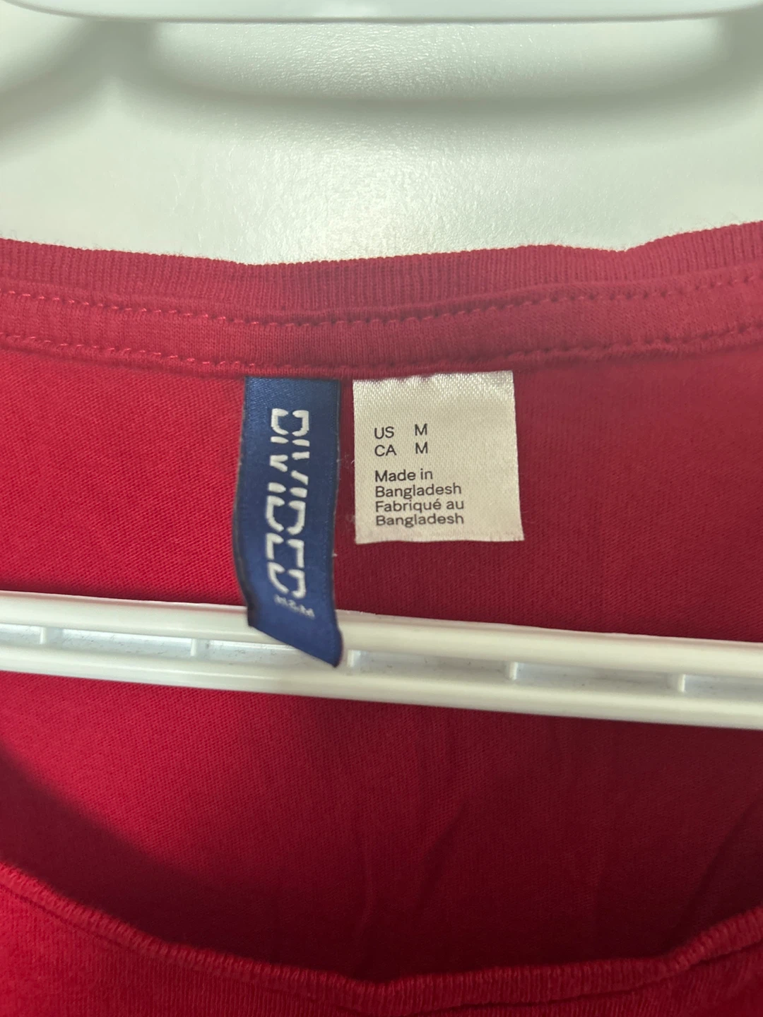 Divided Red T-Shirt - Medium - photo 2