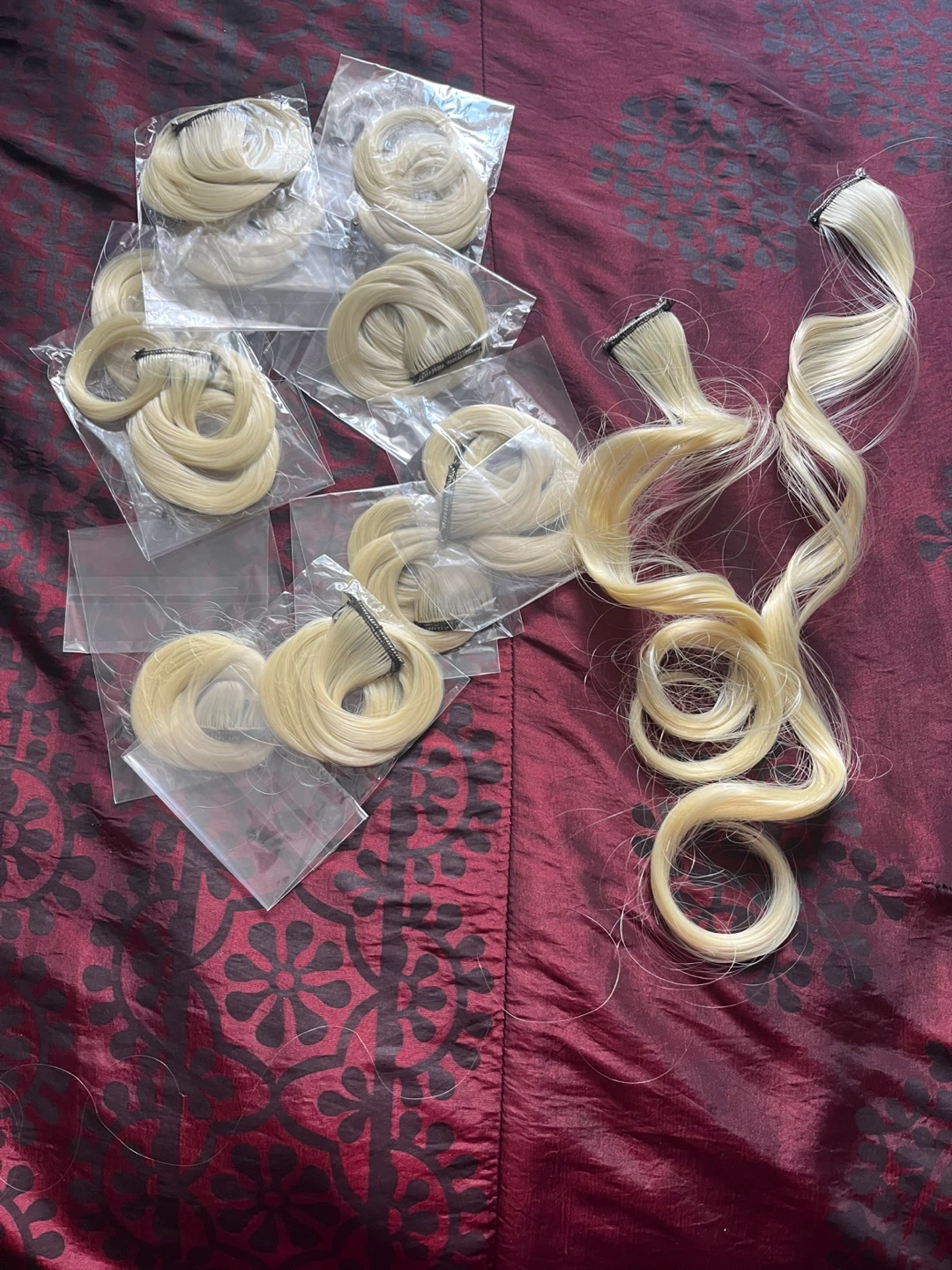 12 pieces Clip-in Hair Extensions - Blonde Wavy - photo 2