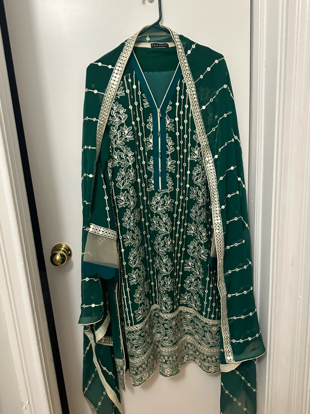 Green Embroidered Suit Dupatta Set