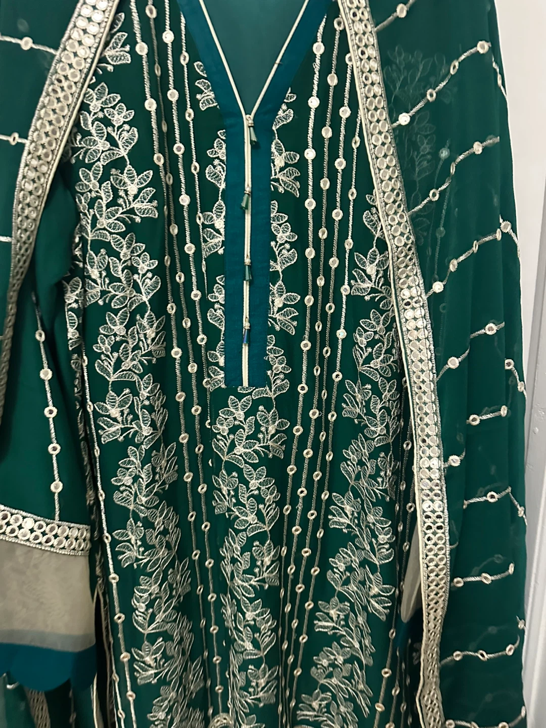 Green Embroidered Suit Dupatta Set - photo 2