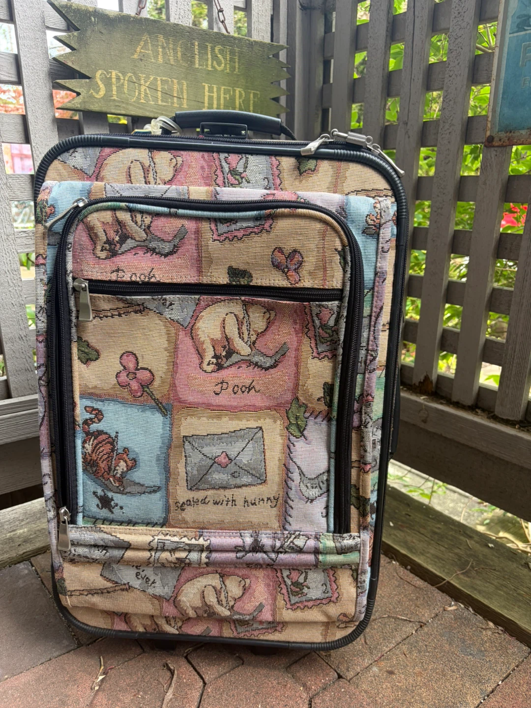 Winnie the Pooh Rolling Suitcase-vintage