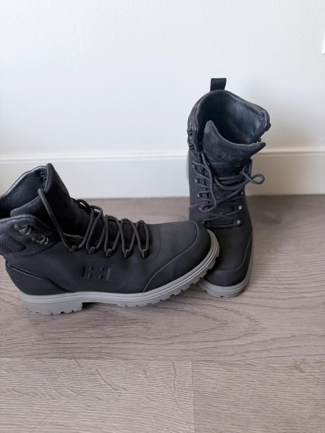 Helly Hansen Black Hiking Boots US 10 - photo 2