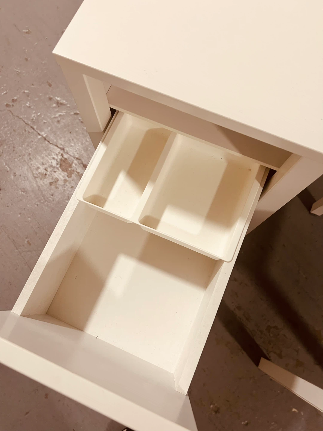 Two White Nightstands, with Drawer - photo 3