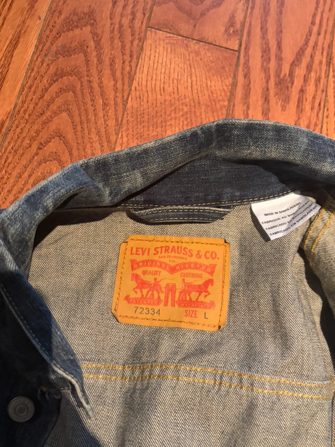 Levi's Trucker Denim Jacket - Size L - photo 2