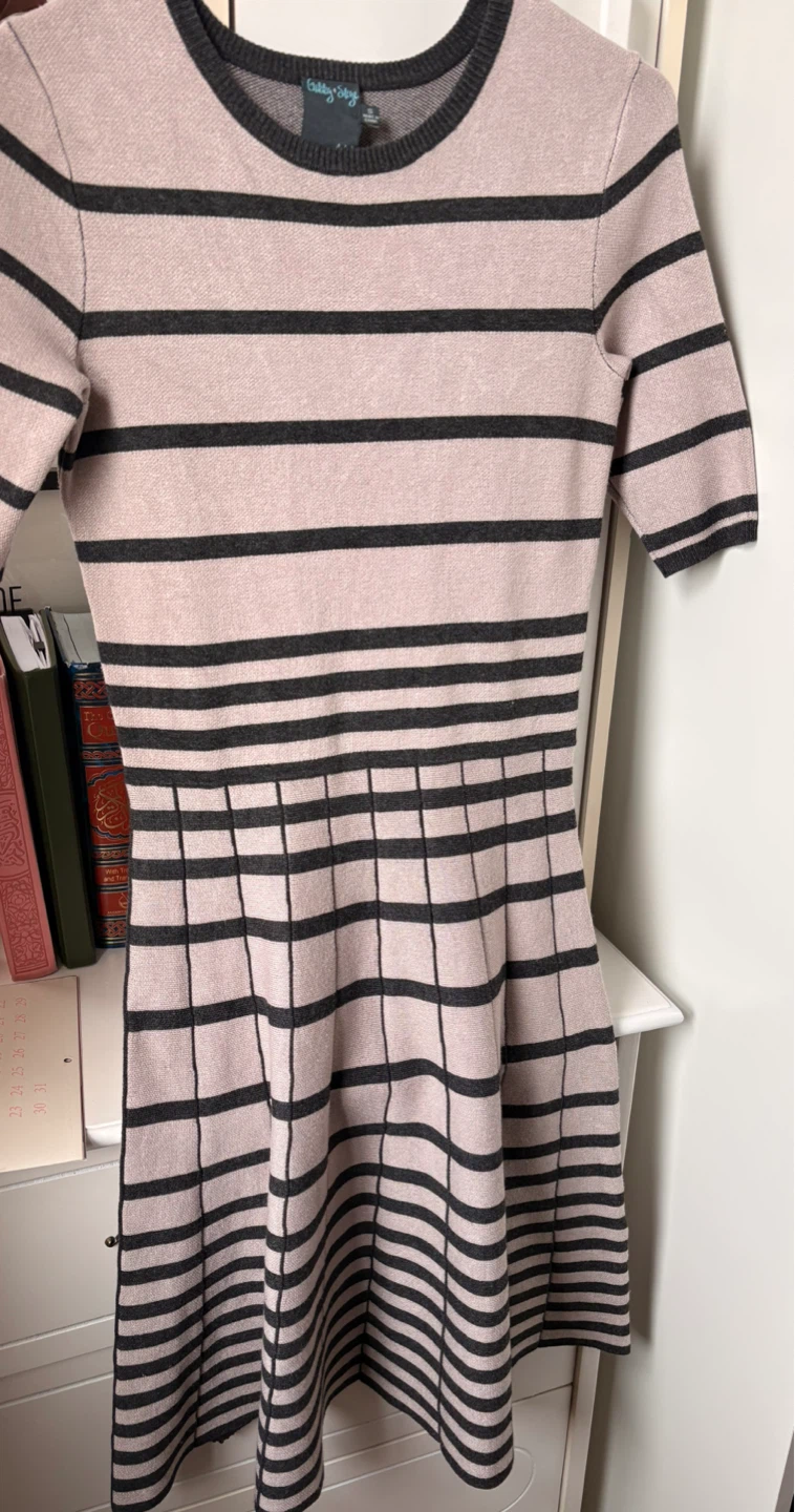 Gabby Skye Striped Knit Dress Size S