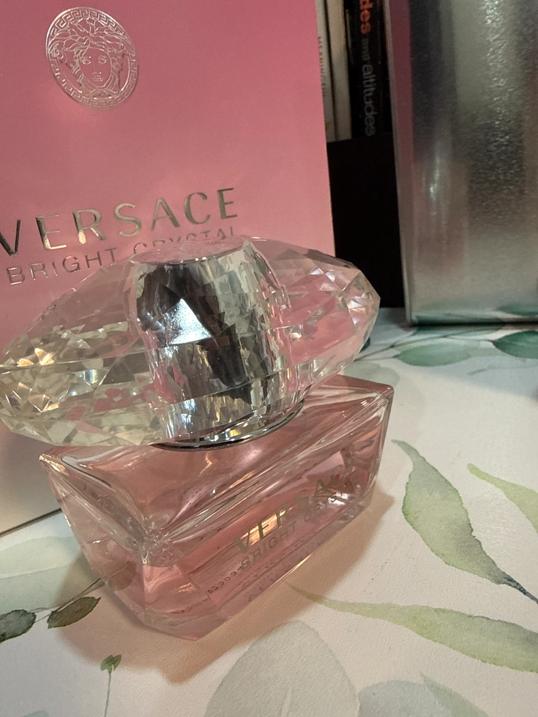 Versace Bright Crystal Perfume and Body Lotion Set - photo 2
