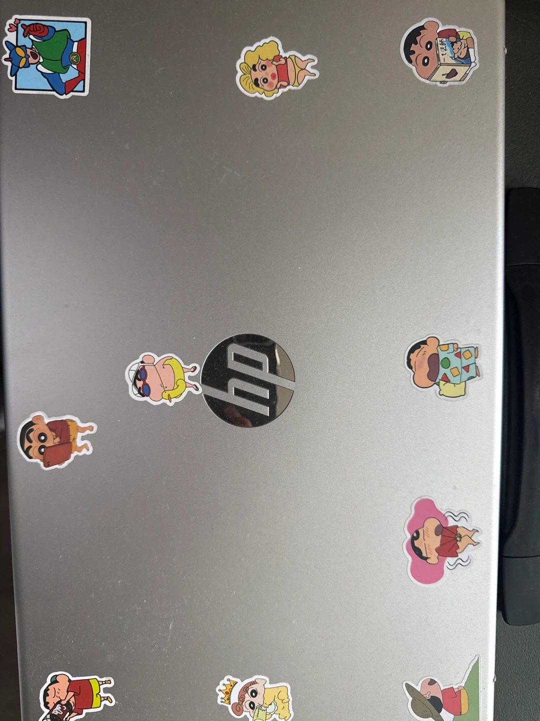 HP Laptop with Shinchan Stickers - photo 2