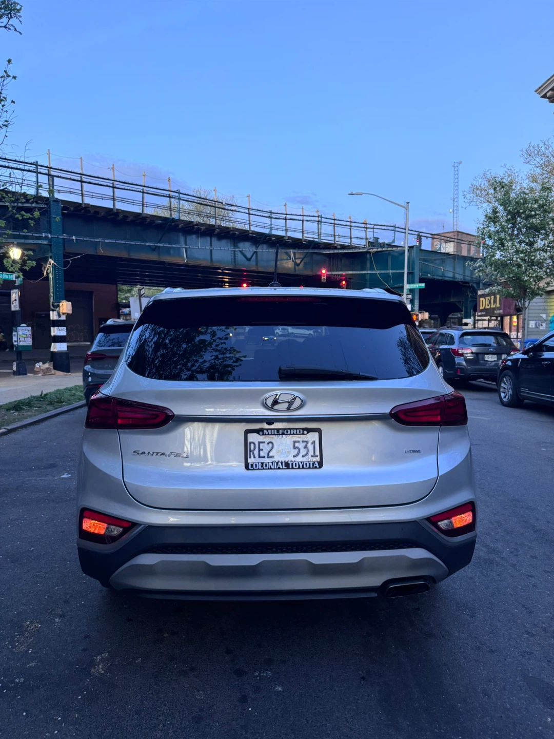 Hyundai Santa Fe SUV - photo 5