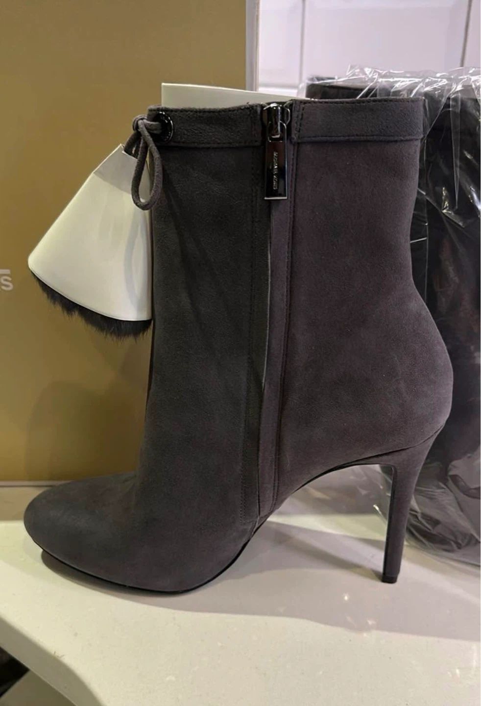 Michael Kors Bootie Suede/Fur Ankle Boots -Size 9M - photo 3