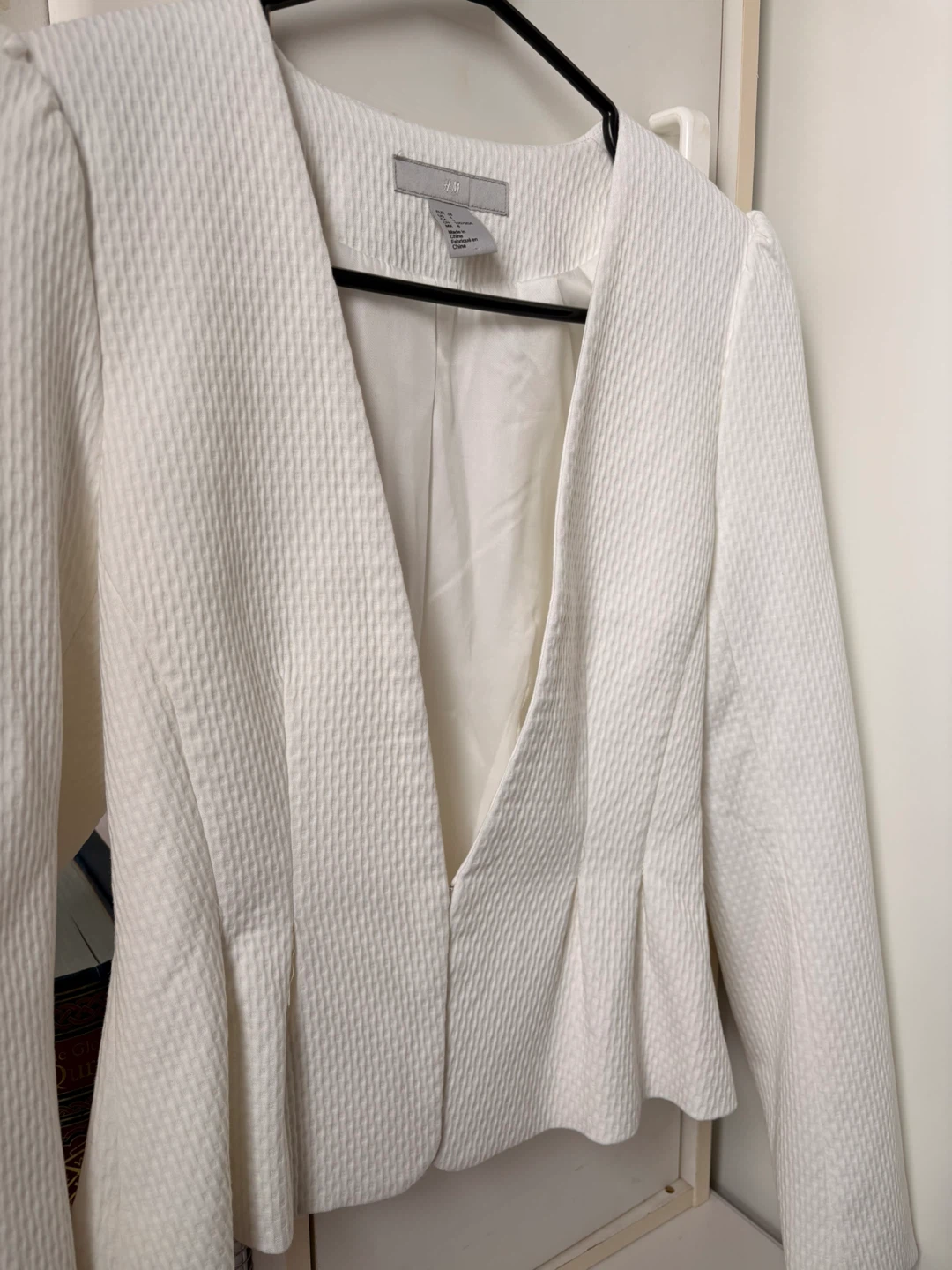 H&M White Textured Blazer Size 4
