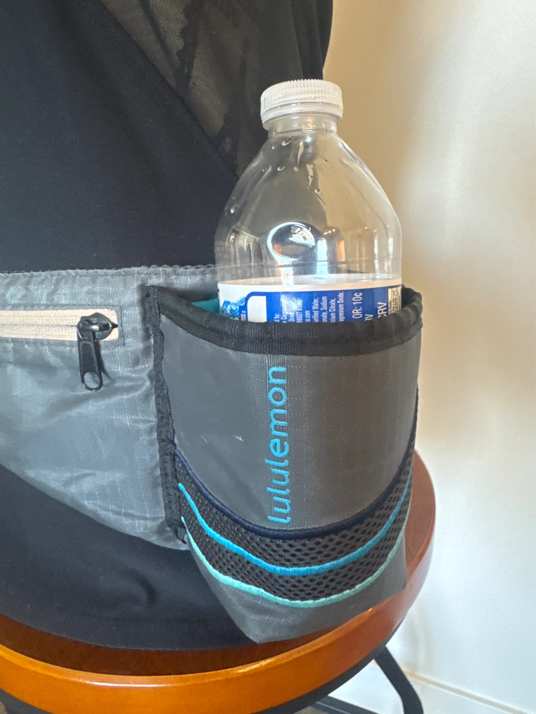Lululemon Gray Running Belt with Water Bottle Holder - photo 5