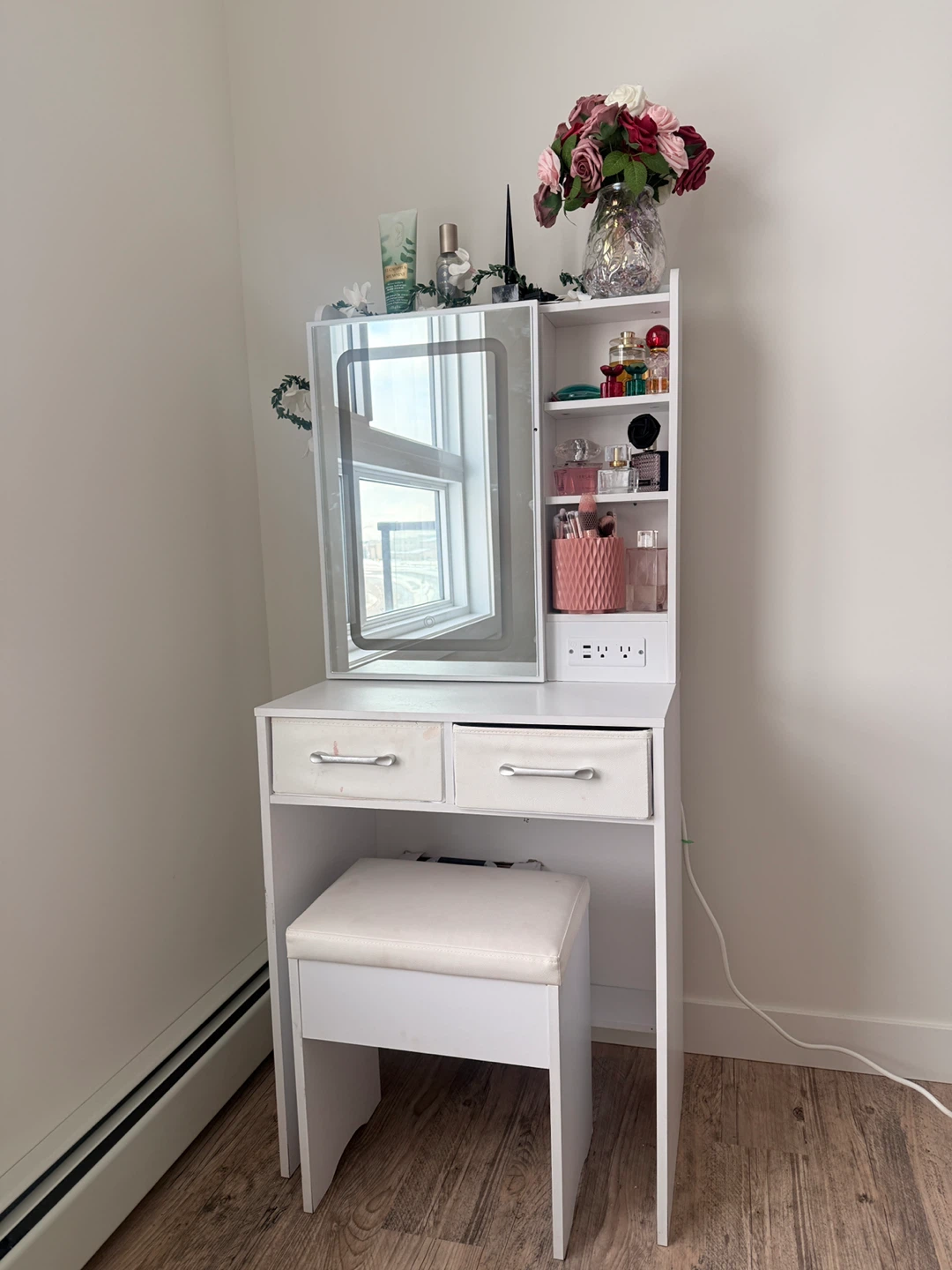 Vanity Set with Mirror and Stool - photo 2