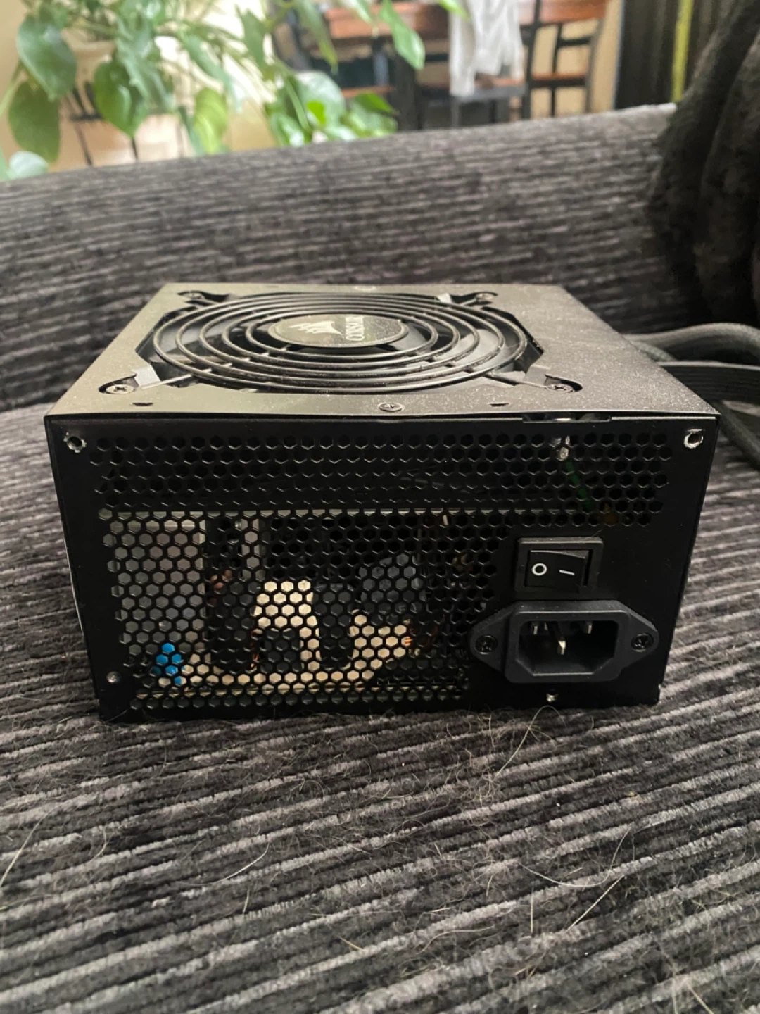 Cosrsair cx 650m power supply - photo 4