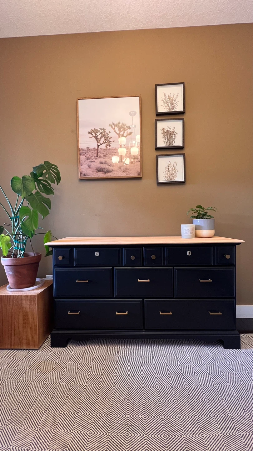 Black 9-Drawer Dresser with Wood Top