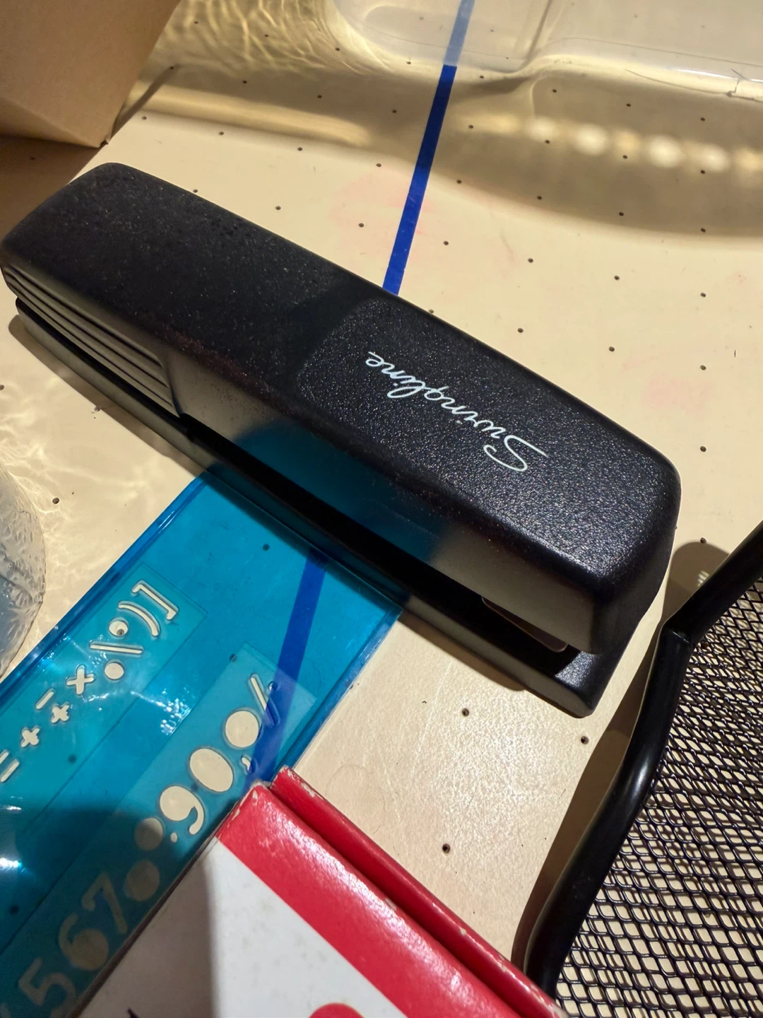 Assorted office/desk supplies - photo 3