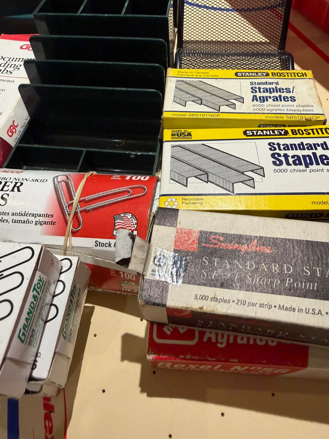 Assorted office/desk supplies - photo 4