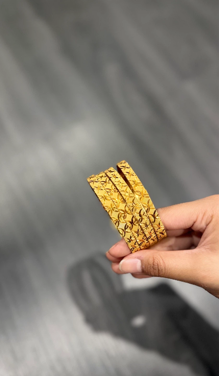 Brand new gold plated bangles - photo 2
