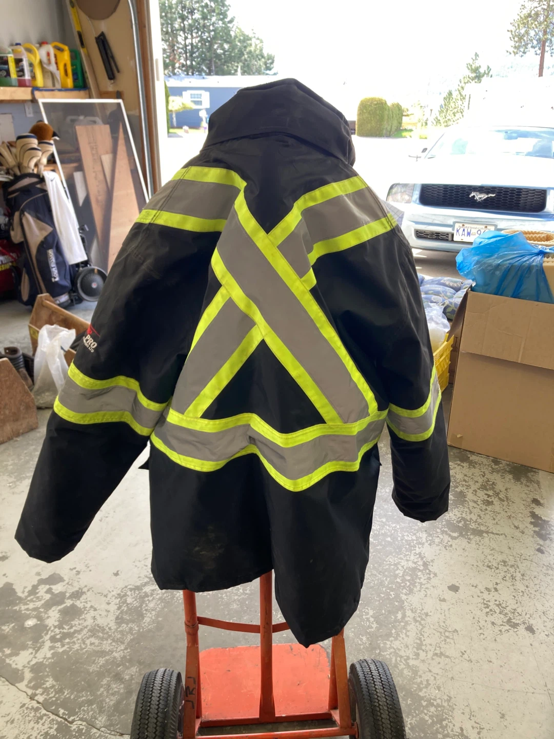Insulated safety coat