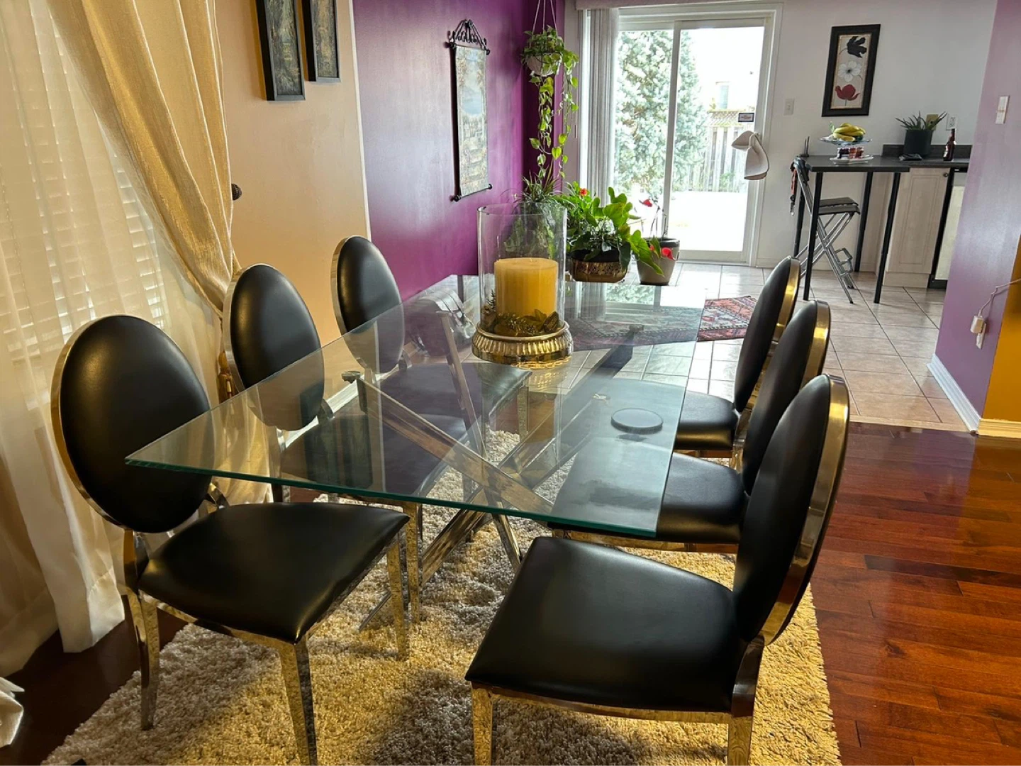 Glass Dining Table with 6 Black Chairs