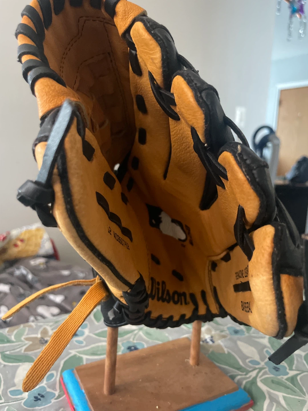 Wilson Baseball Glove - photo 2