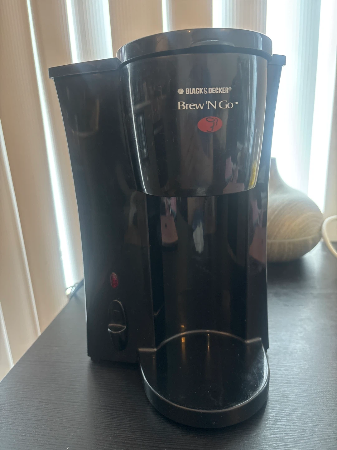 Compact Black & Decker Personal Coffee Brewer