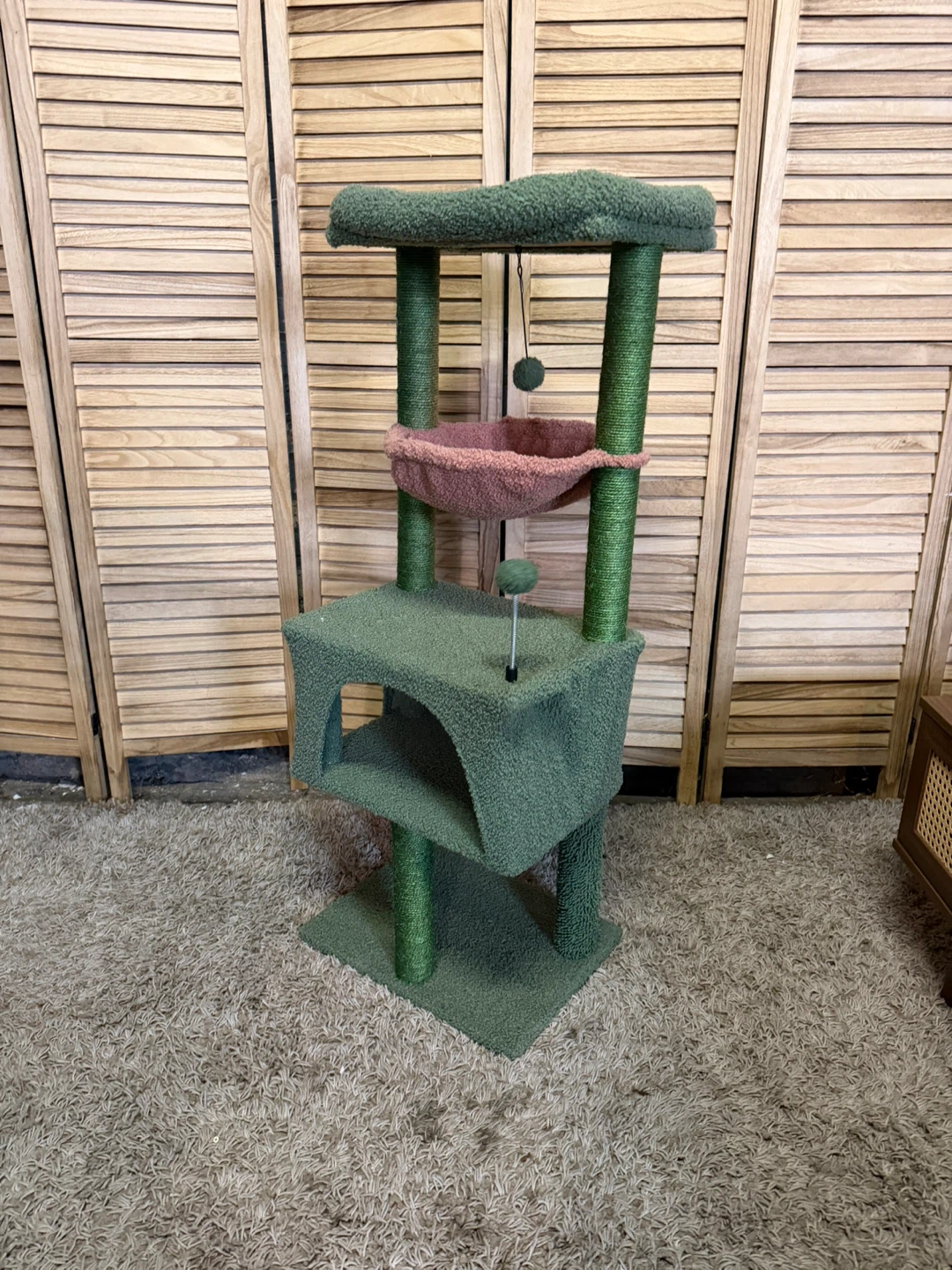 Scratching Post - photo 2