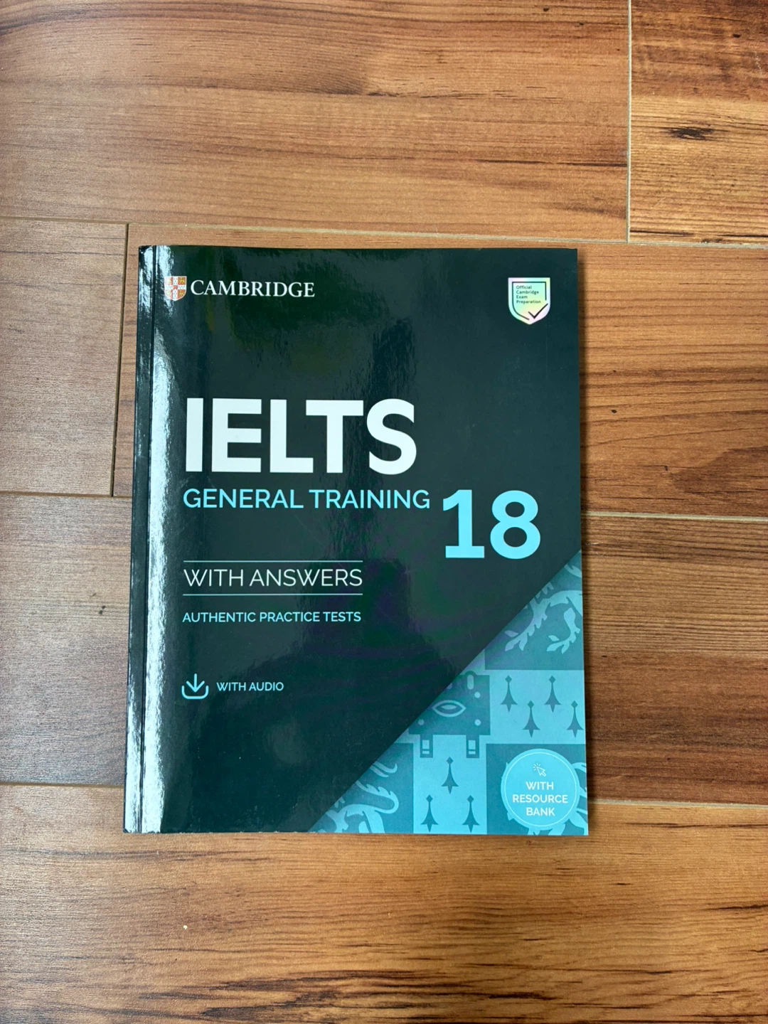 Cambridge IELTS 18 General Training with Answers Book
