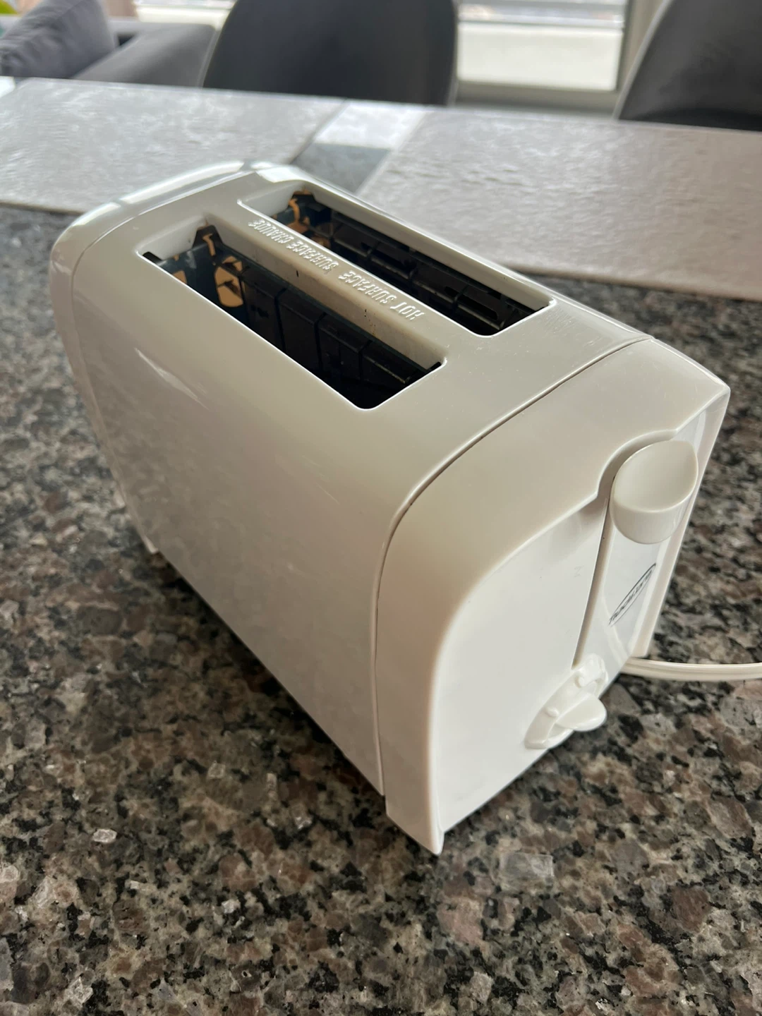 2-Slice Toaster - Compact & Simple