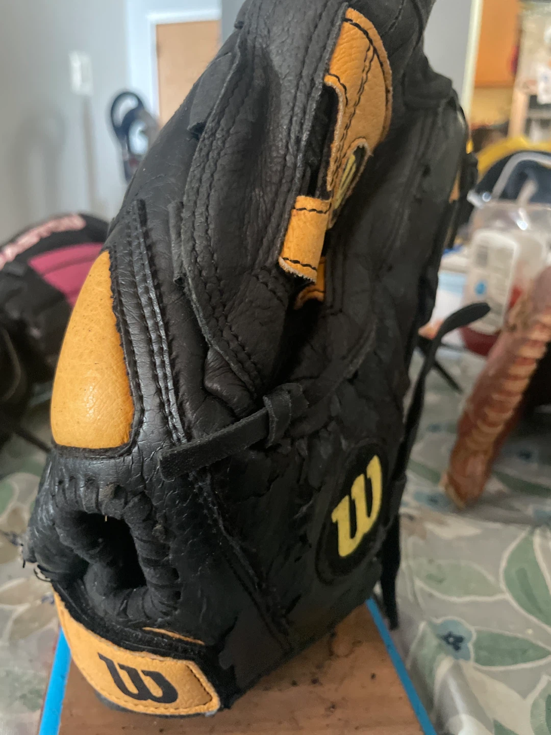 Wilson 12" A0350 P12 Baseball Glove - photo 2