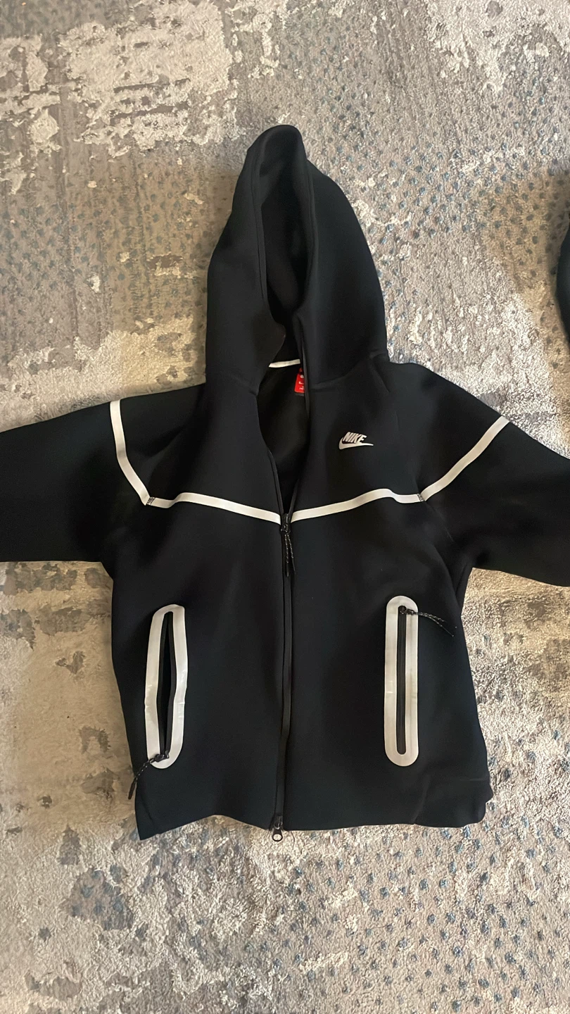 Nike Tech Fleece Full Zip Hoodie