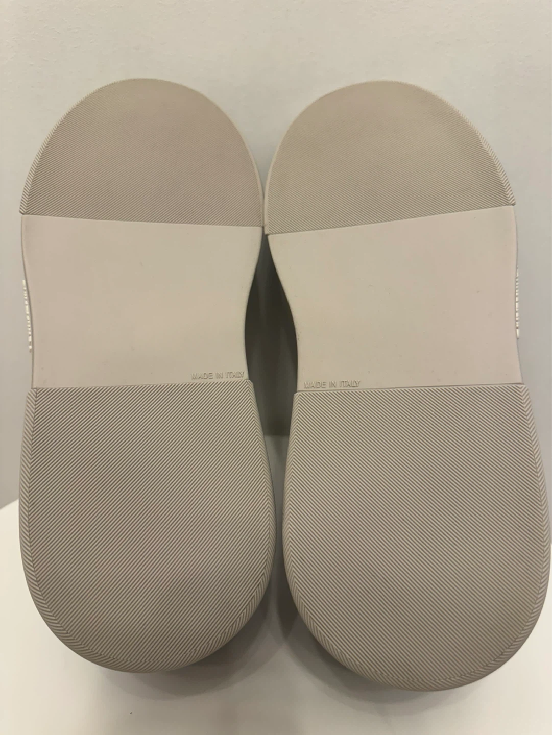 Men Ferragamo sneaker brand new - photo 4