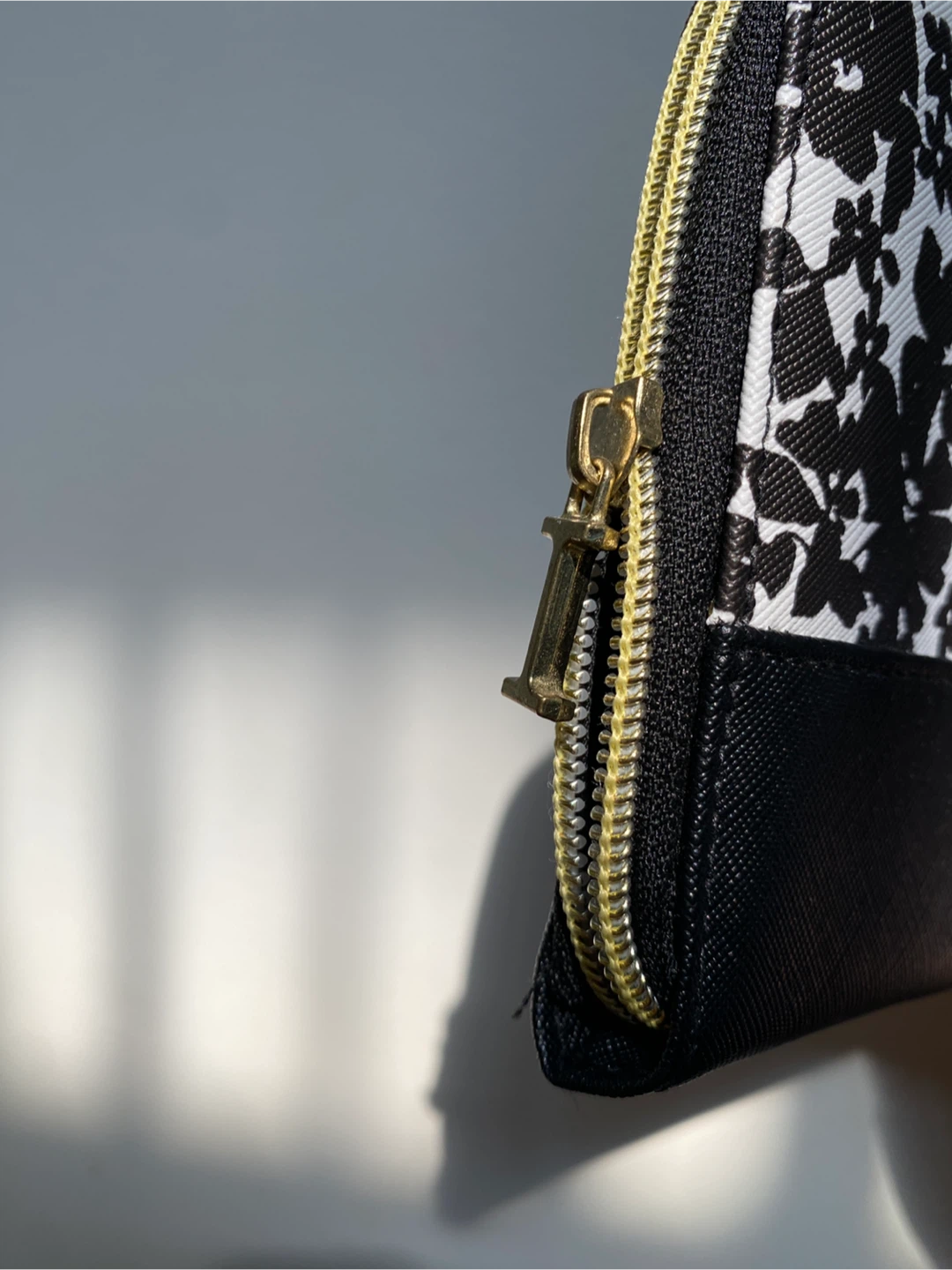ISAAC MIZRAHI Makeup Zip Pouch - photo 3