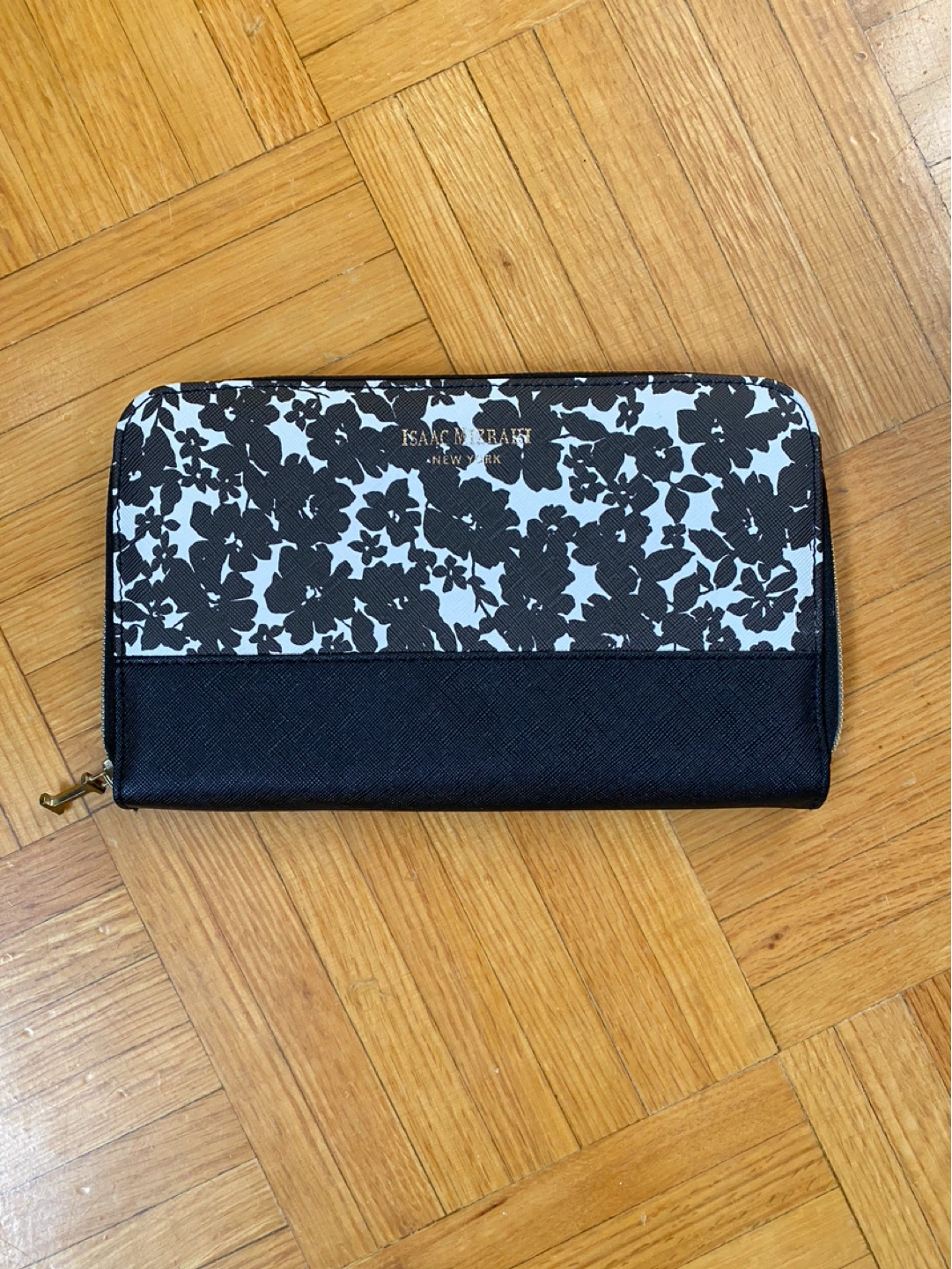 ISAAC MIZRAHI Makeup Zip Pouch