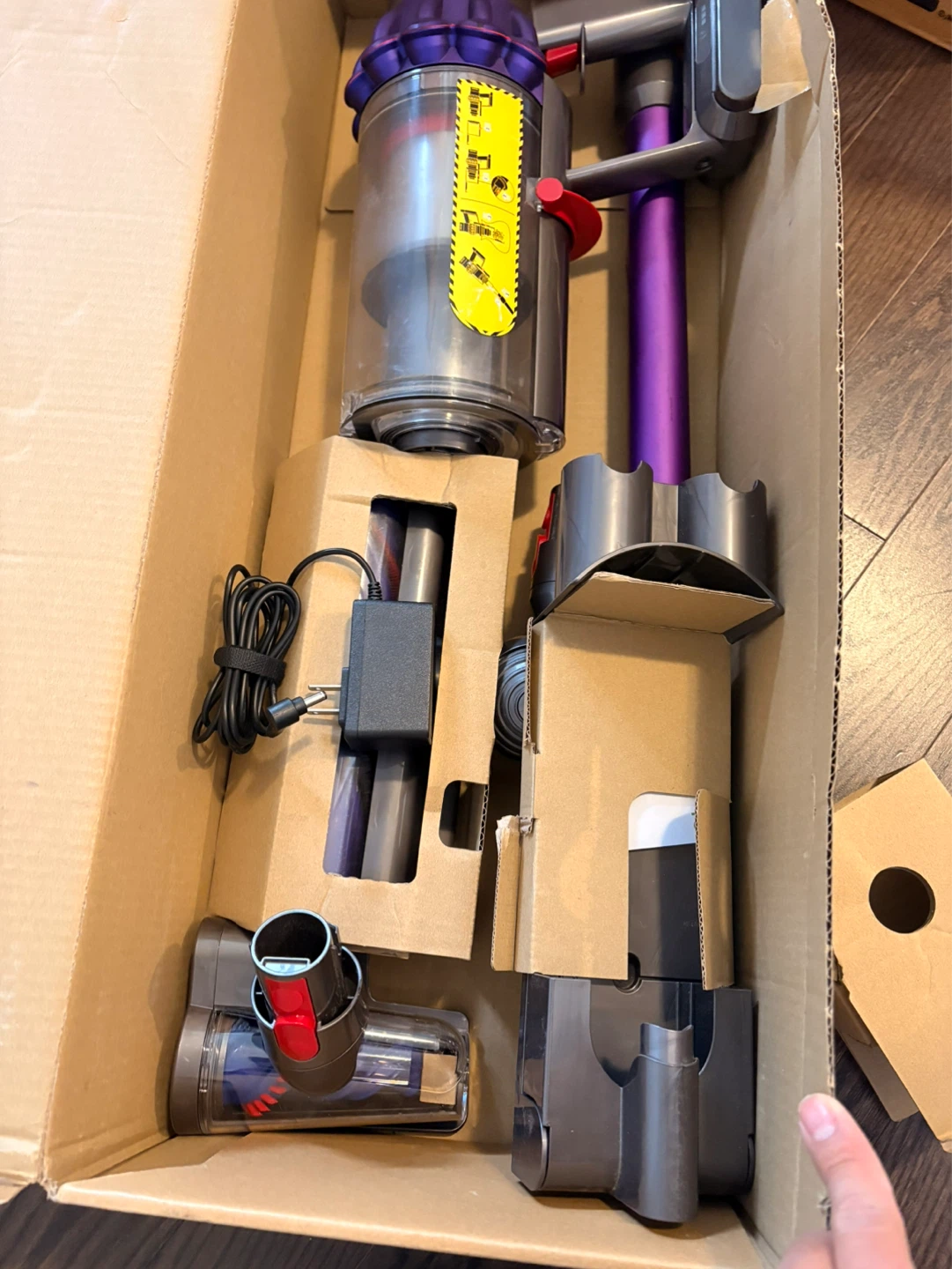 Dyson Vacuum Cleaner - photo 2