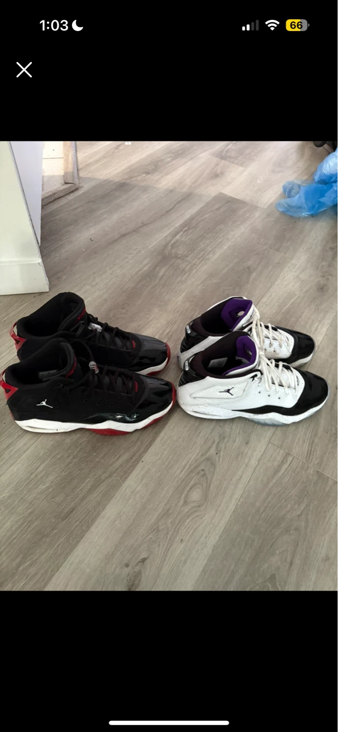 Air Jordan b loyals, separate pairs - photo 2