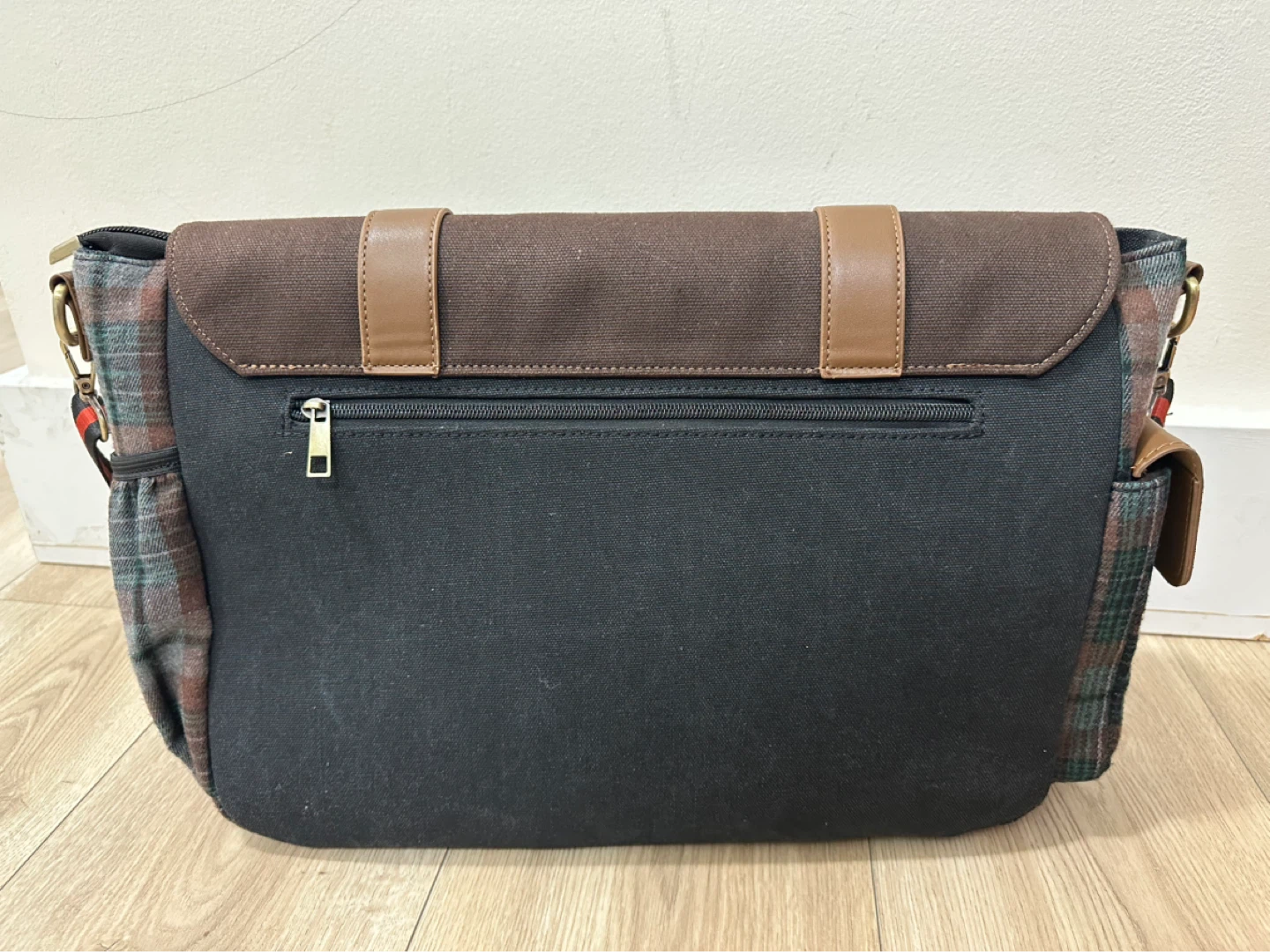 O.L.A.P. Messenger Bag - photo 2