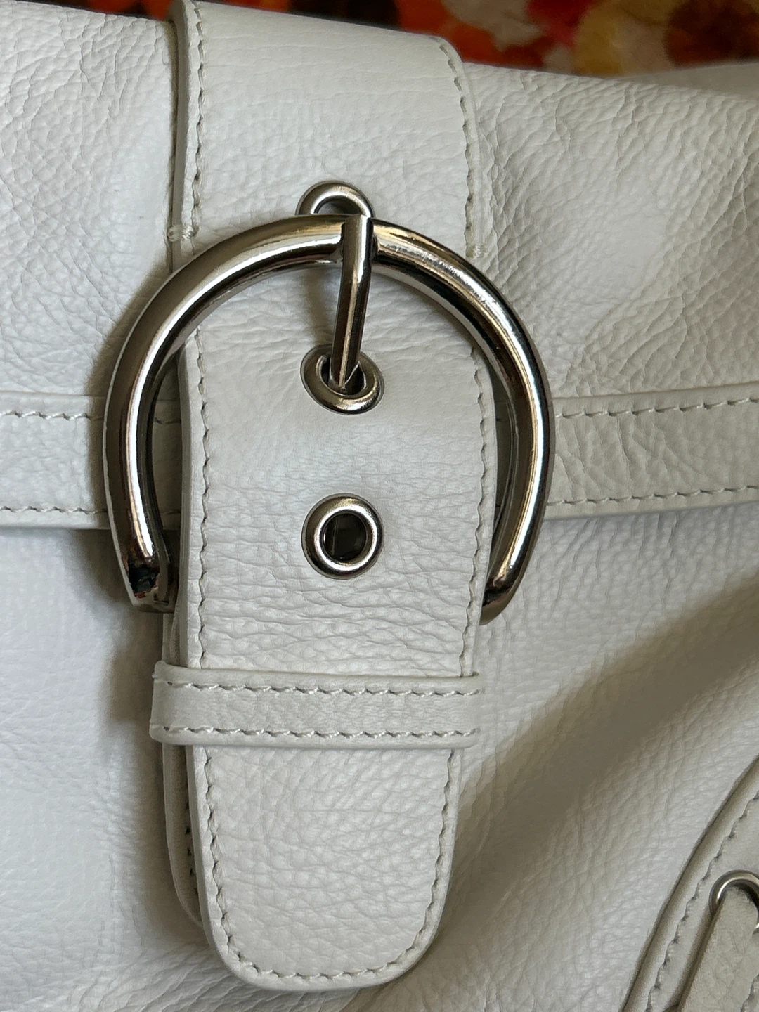 Soprano - White Leather Shoulder/Hand Bag - photo 3