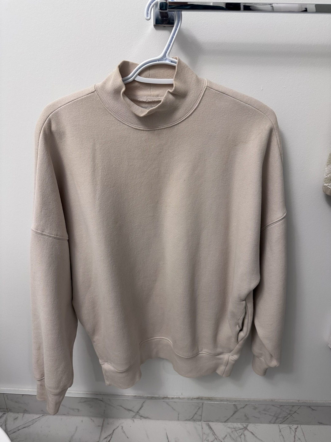 Tna Mock Neck Sweatshirt - Beige