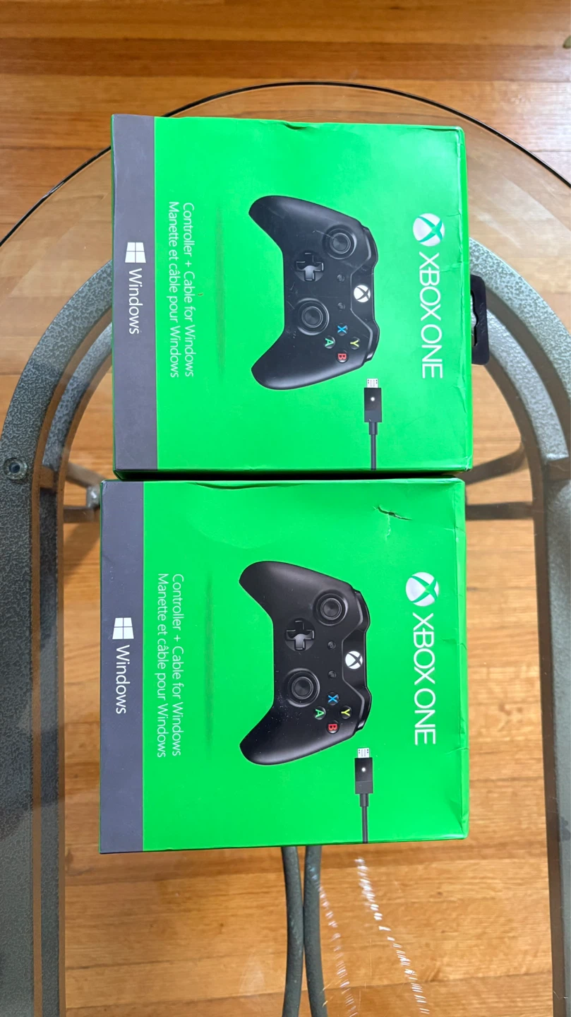Two (2) Xbox One Wireless Controllers with USB Cable - photo 2