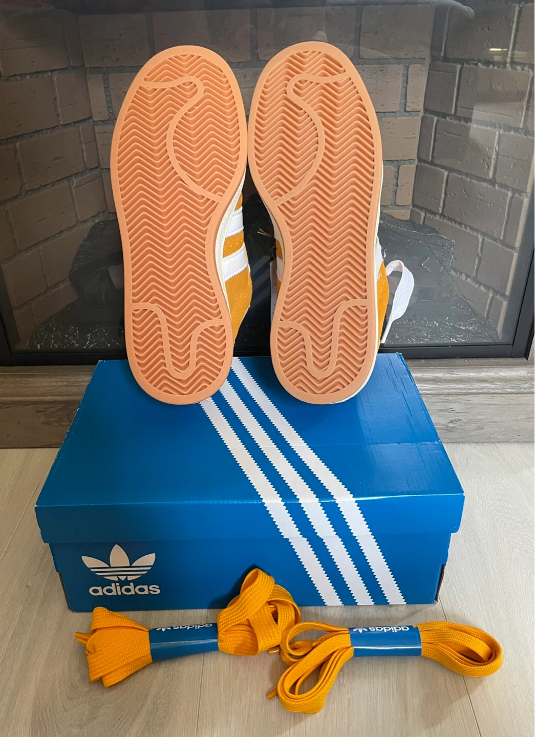 New Adidas Campus 00s Orange/White Size 8 Men With Extra Laces 🔥 - photo 2