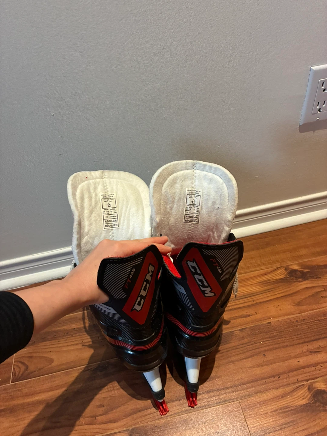 CCM JS 445 Senior Hockey Skates, Sizes12 - photo 2