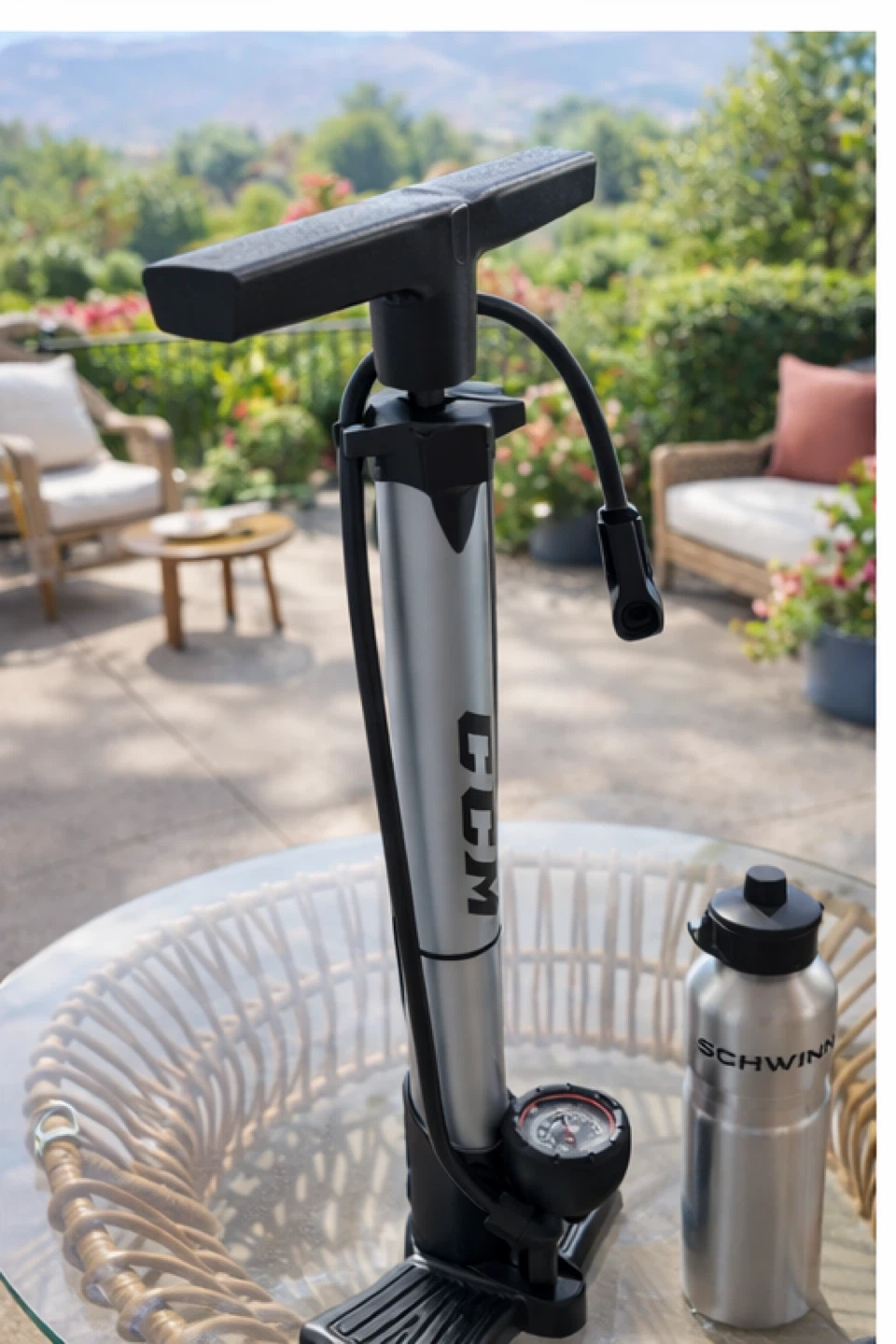 Bike Accessories bundle- CCM Air Pump, lock, Shwinn Water Bottle - photo 3