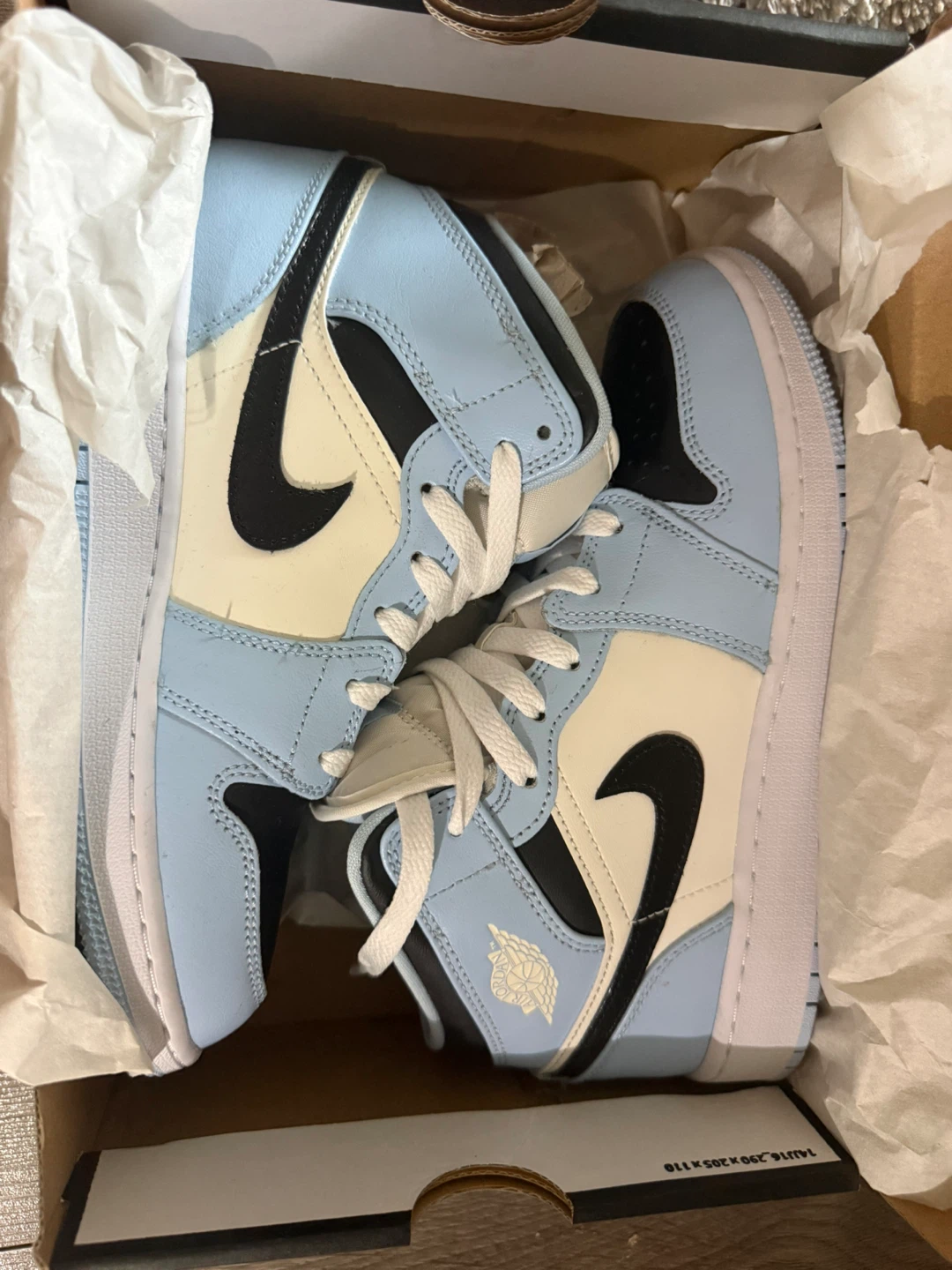 Air Jordan 1 Mid (GS) Ice Blue/Black-Sail-White