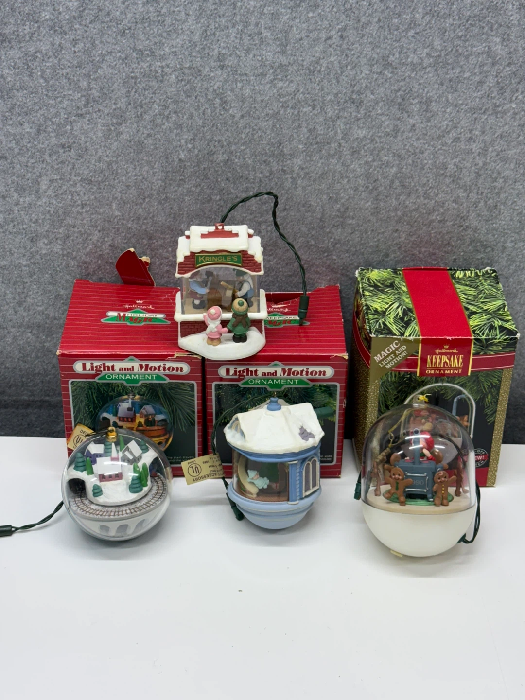 Hallmark Light and Motion Ornaments Lot of 4 - photo 2