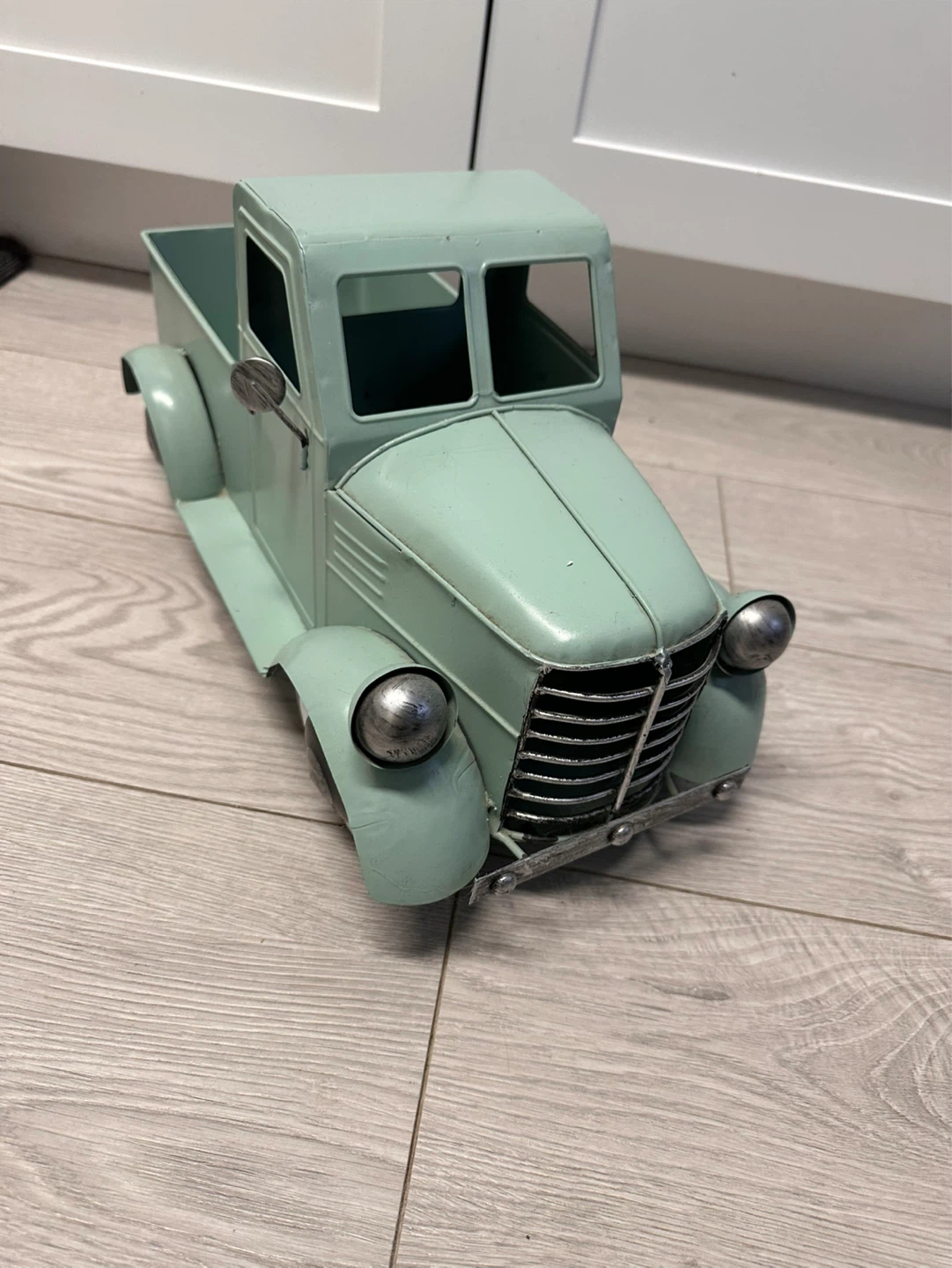 Decorative rustic Metal Pickup Truck
