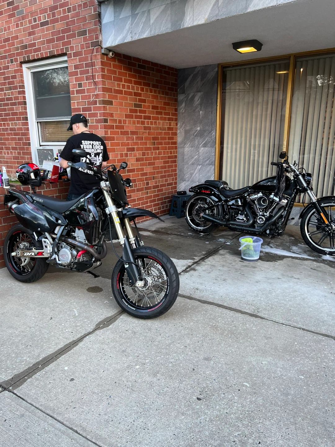 Suzuki DRZ400SM Motorcycle - Black - photo 4