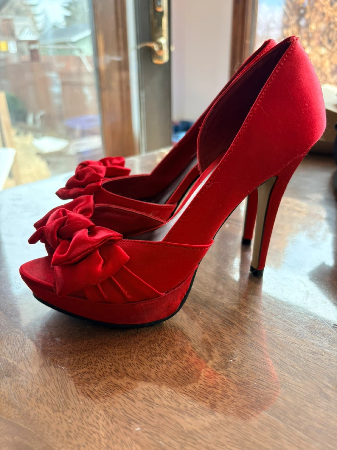 Aldo red bow shoes - photo 2