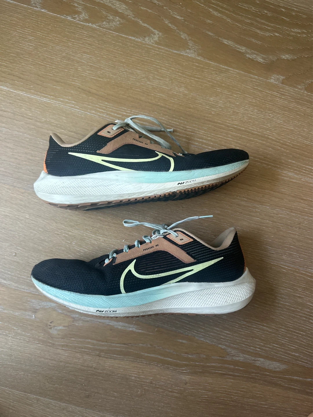 Men’s Nike Pegasus Running Shoes Size 11.5